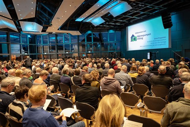 Voll besetzter Saal beim Wärmepumpen-Infotag in Osnabrück