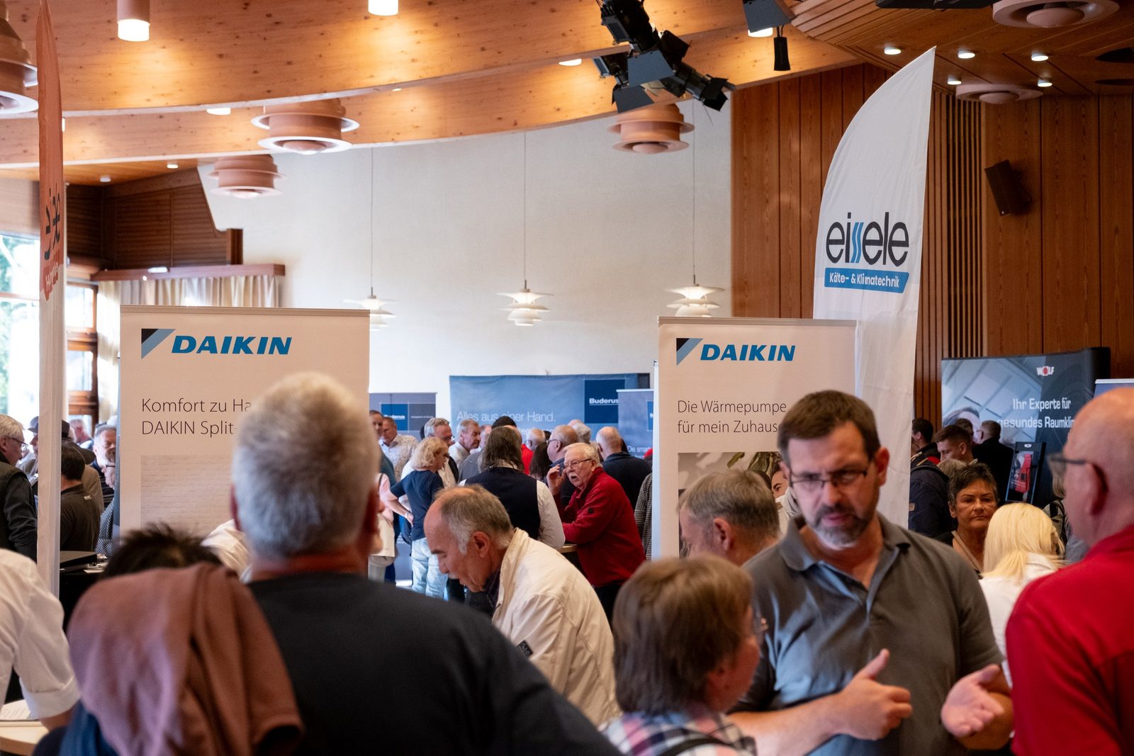 Beratung am Stand: Daikin mit eisele und Tobias Mahler Haustechnik