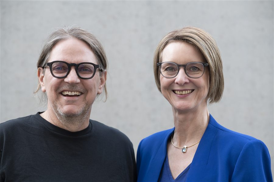 Bühnenselfie von Carsten Herbert und Anja Floetenmeyer-Woltmann